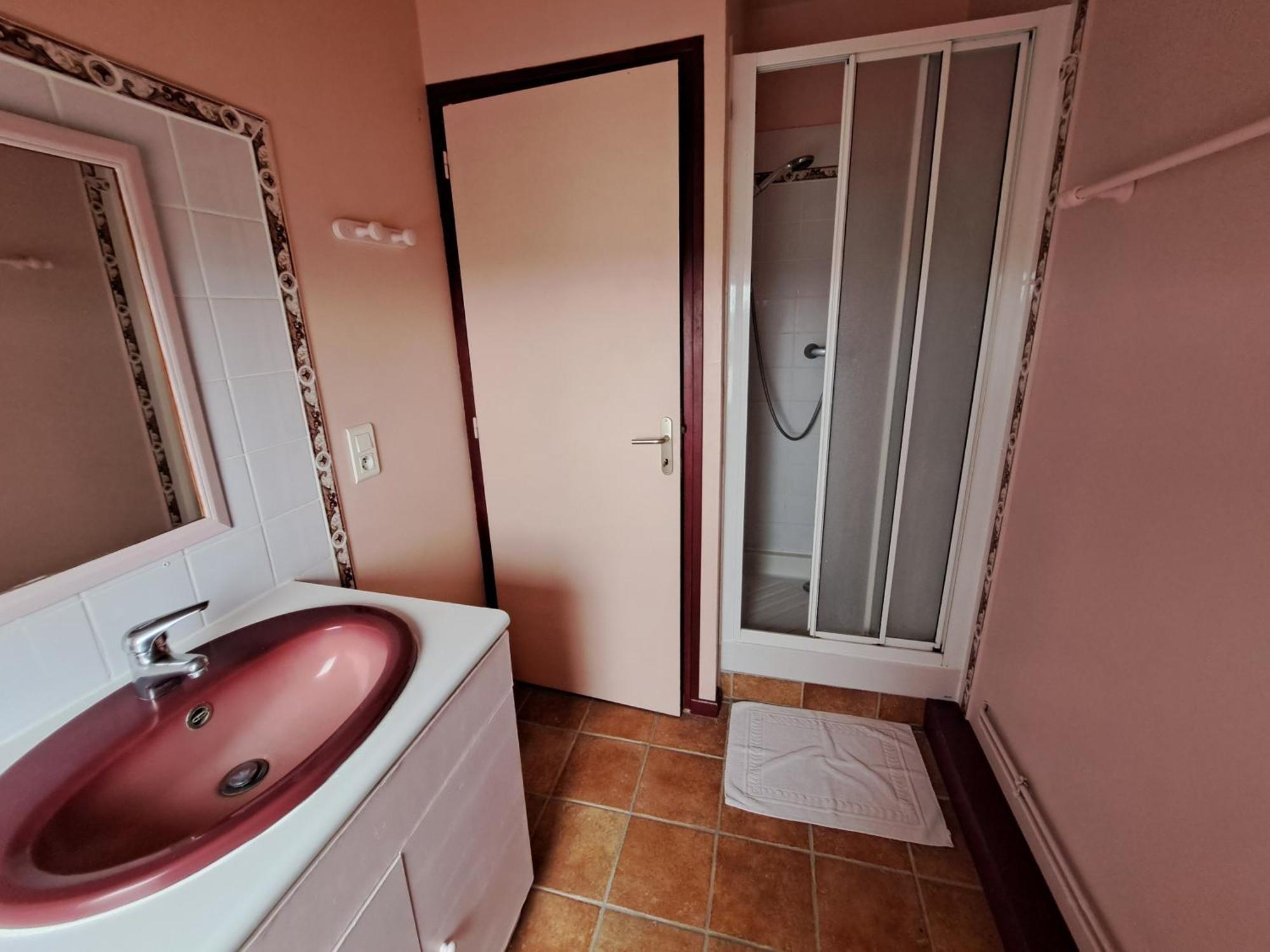 Location A Coucy Le Chateau Esterno foto